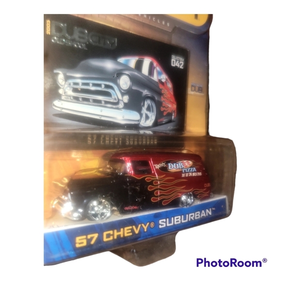 Dub City🏢🗽🌃 oldschool 57' Chevy suburban 1:64 scale car - Picture 7 of 8